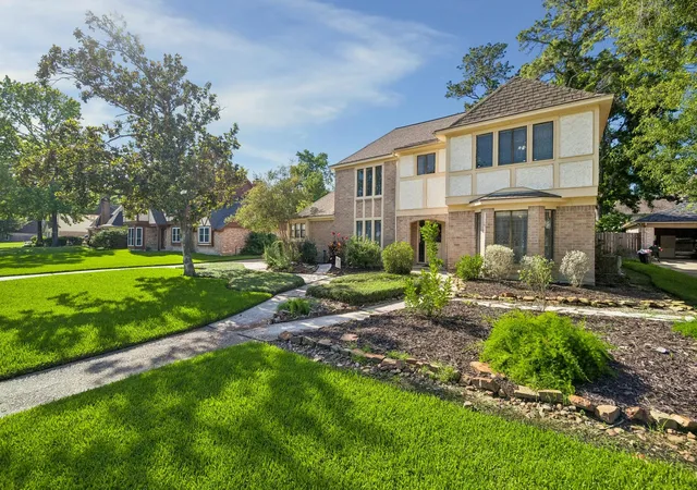 Photo 2 of Single family home for sale at 7611 Heritage Pines Dr, Humble, TX 77346 | MLS# 20772351 | Listing updated on 2026-09-05