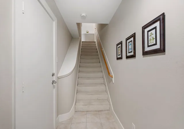 2nd image of 8715 Meadowcroft Dr #702, Houston, TX 77063 | MLS# 83660279