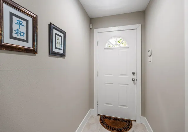 3rd image of 8715 Meadowcroft Dr #702, Houston, TX 77063 | MLS# 83660279