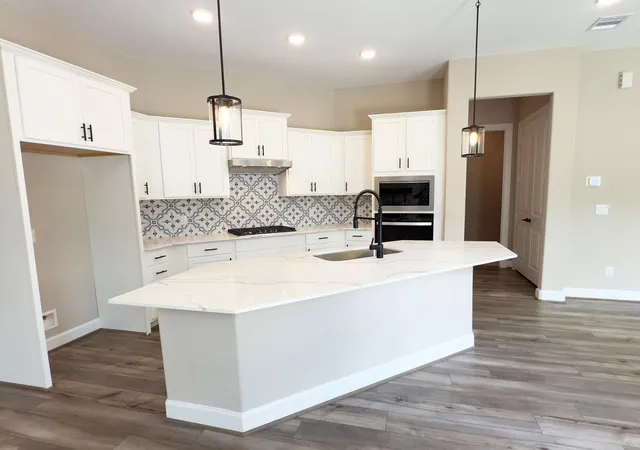 Photo 3 of Sale Pending at 23634 Golden Birch Bnd, Tomball, TX 77375 | MLS# 53550668 | Listing updated on 2026-10-05