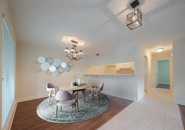 Photo 2 of Single family home for sale at 20 Champions Colony E, Houston, TX 77069 | MLS# 26353624 | Listing updated on 2026-09-01
