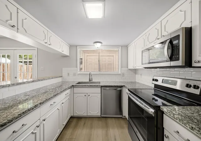 Photo 4 of Townhouse for sale at 10011 Knoboak Dr #47, Houston, TX 77080 | MLS# 55356823 | Listing updated on 2026-08-28