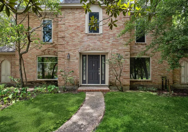 Photo 3 of Sale Pending at 3406 Wildwood Ridge Ct, Kingwood, TX 77339 | MLS# 18703692 | Listing updated on 2026-09-17
