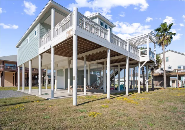 Photo 4 of Single family home for sale at 940 Raymond, Port Bolivar, TX 77650 | MLS# 49920893 | Listing updated on 2026-09-03