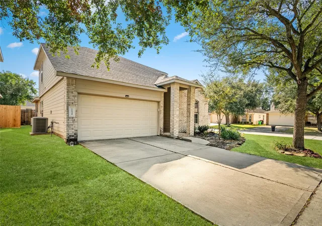2nd image of 11539 Stonepine Meadow Ct, Tomball, TX 77375 | MLS# 67391493