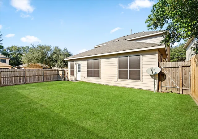 32nd image of 11539 Stonepine Meadow Ct, Tomball, TX 77375 | MLS# 67391493