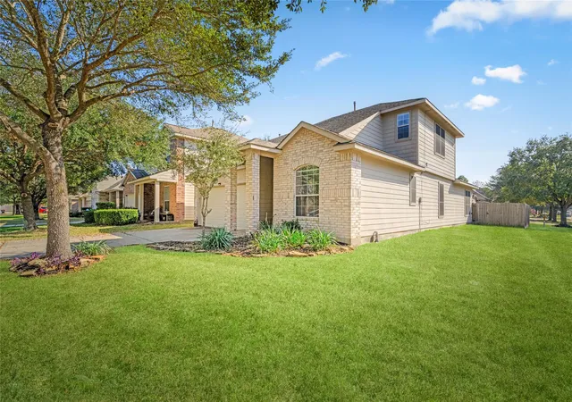 3rd image of 11539 Stonepine Meadow Ct, Tomball, TX 77375 | MLS# 67391493