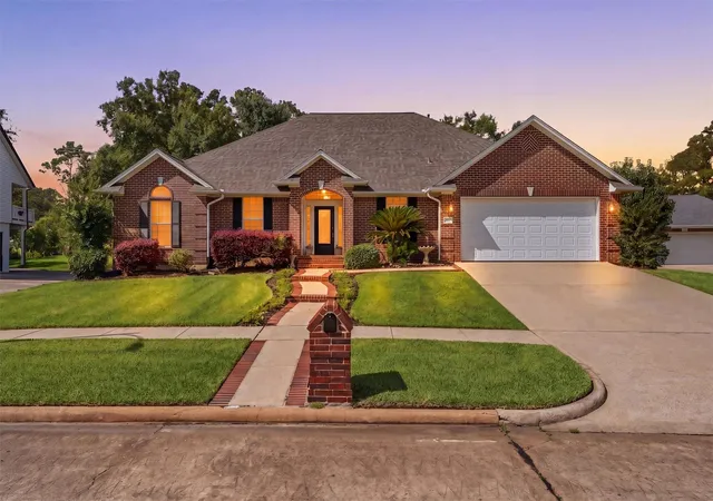 40th image of 911 Oak Leaf St, La Porte, TX 77571 | MLS# 70129120