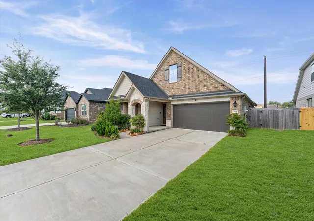 2nd image of 3026 Daw Boarwalk Dr, La Porte, TX 77571 | MLS# 19478791