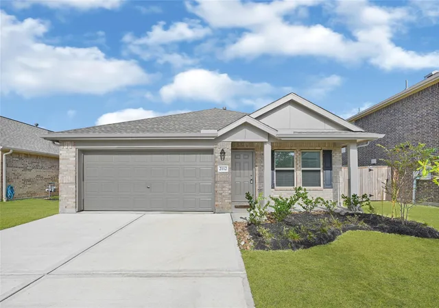 2nd image of 2112 Hyde Acres St, League City, TX 77573 | MLS# 12222223