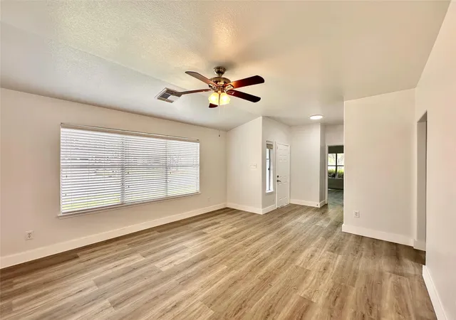Photo 3 of Single family home for sale at 8202 Radial Ct, Rosharon, TX 77583 | MLS# 10688658 | Listing updated on 2026-08-31