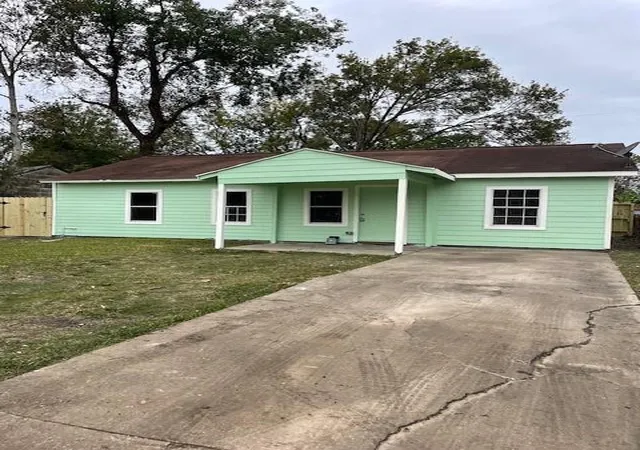 Homes for sale in Houston, TX | 7338 Guadalcanal Rd, Houston, TX 77033 | MLS# 50517277