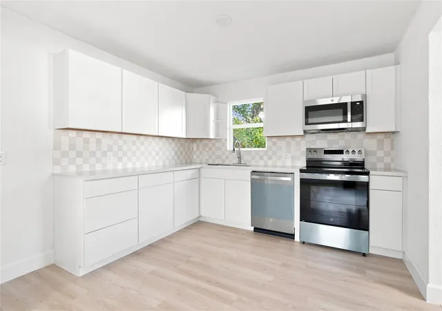 3rd image of 6524 Loma Vista St, Houston, TX 77085 | MLS# 66269065