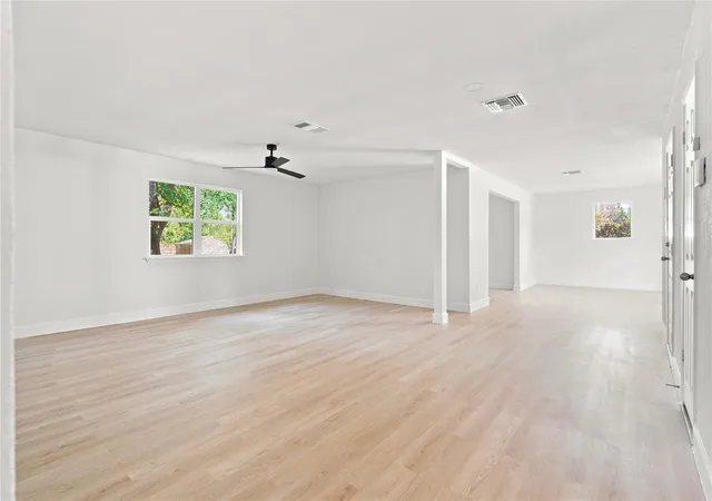 4th image of 6524 Loma Vista St, Houston, TX 77085 | MLS# 66269065