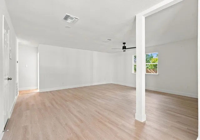 5th image of 6524 Loma Vista St, Houston, TX 77085 | MLS# 66269065