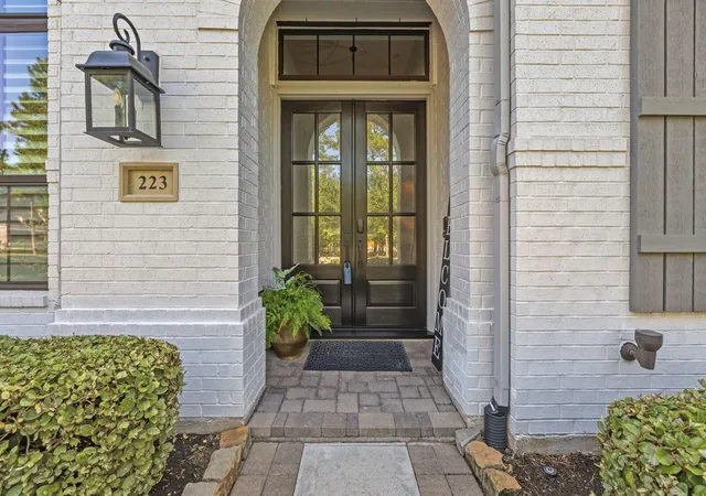 Photo 2 of Single family home for sale at 223 S Empress Green Pl, Montgomery, TX 77316 | MLS# 75910419 | Listing updated on 2026-09-09