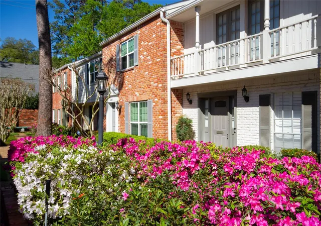 Photo 2 of Sale Pending at 12641 Huntingwick Dr #175, Houston, TX 77024 | MLS# 39400605 | Listing updated on 2026-09-15