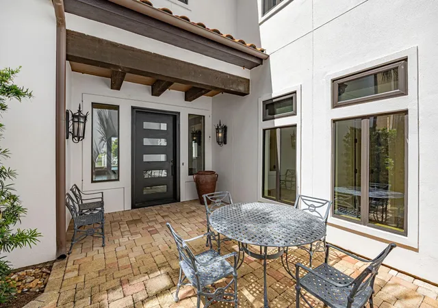 4th image of 721 Harborside Wy, Kemah, TX 77565 | MLS# 69086589