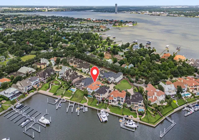 50th image of 721 Harborside Wy, Kemah, TX 77565 | MLS# 69086589