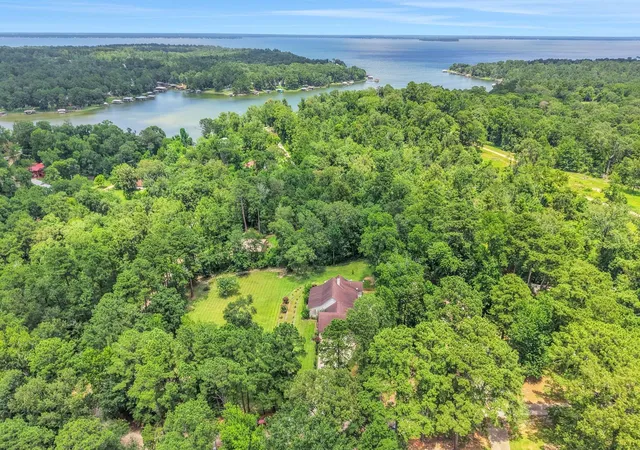 Photo 2 of Single family home for sale at 401 Hill Crk Dr, Coldspring, TX 77331 | MLS# 47943379 | Listing updated on 2026-09-09