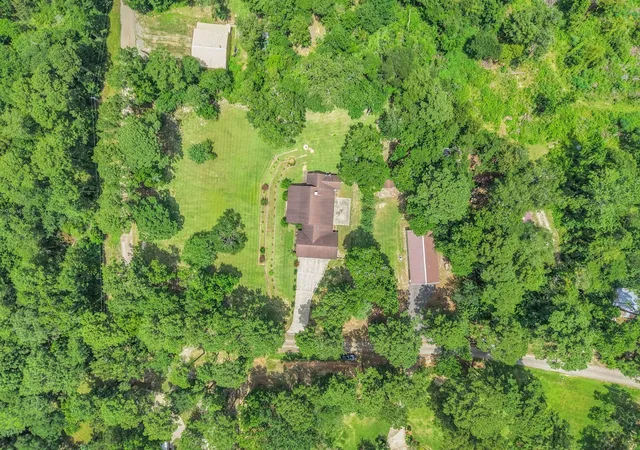 Photo 3 of Single family home for sale at 401 Hill Crk Dr, Coldspring, TX 77331 | MLS# 47943379 | Listing updated on 2026-09-09