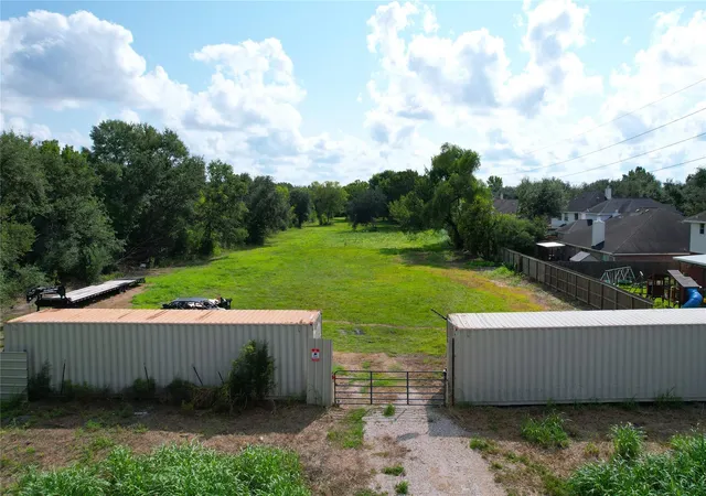 4th image of 3733 Soho Dr, Pearland, TX 77584 | MLS# 98306268
