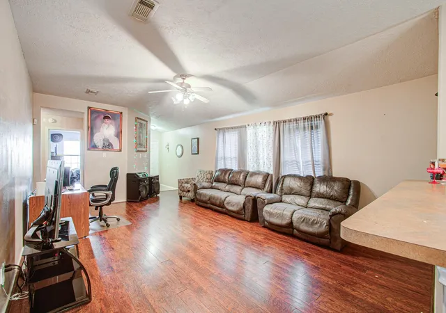 Photo 4 of Sale Pending at 10330 Fire Sage Dr, Humble, TX 77396 | MLS# 78158661 | Listing updated on 2026-08-28