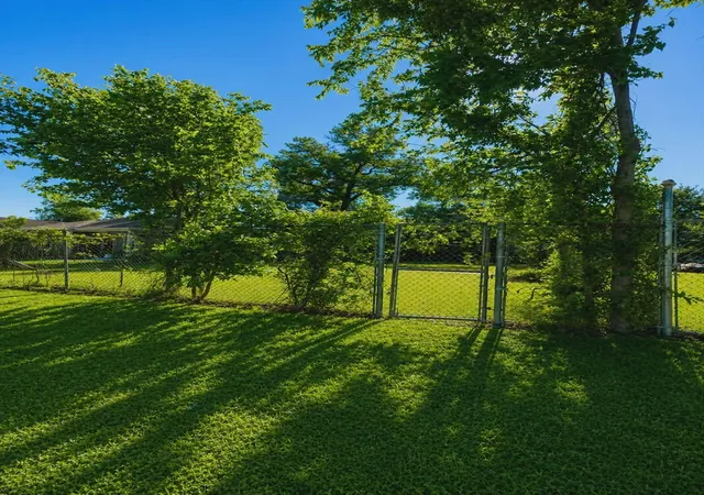 Photo 1 of Sale Pending at 4115 Billingsley St, Houston, TX 77009 | MLS# 29199678 | Listing updated on 2026-09-02