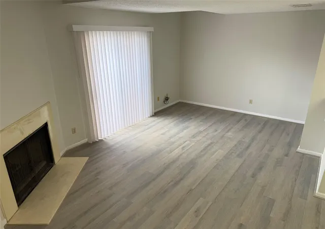 2nd image of 2120 El Paseo St #3308, Houston, TX 77054 | MLS# 82126432