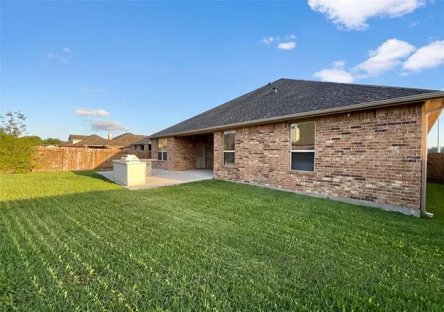 Photo 4 of Sale Pending at 21205 Timber Blf Ln, Porter, TX 77365 | MLS# 24731210 | Listing updated on 2026-09-17