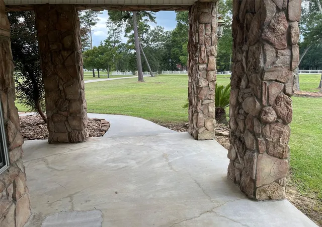 Photo 50 of Single family home for sale at 15453 Crown Oaks Dr, Montgomery, TX 77316 | MLS# 5818189 | Listing updated on 2026-05-14