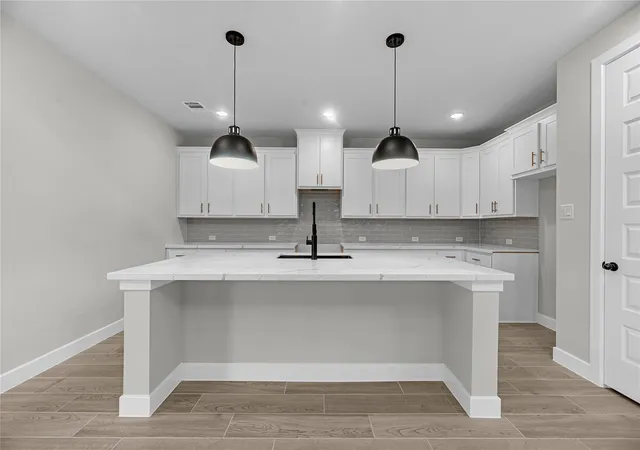 Photo 4 of Single family home for sale at 15823 Swan Lake Ln, Conroe, TX 77302 | MLS# 44556623 | Listing updated on 2026-08-27