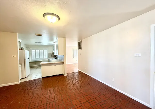 Photo 4 of Single family home for sale at 4275 Bethel Blvd, Houston, TX 77092 | MLS# 5335858 | Listing updated on 2026-07-15