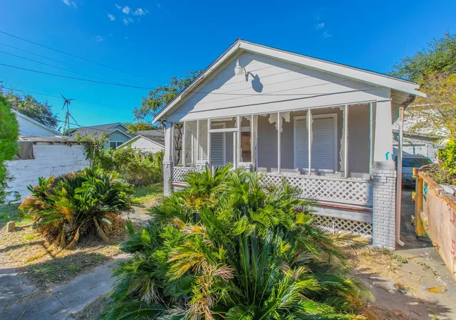 Photo 2 of Sale Pending at 4314 Ave Q 1/2, Galveston, TX 77550 | MLS# 54467989 | Listing updated on 2026-09-05
