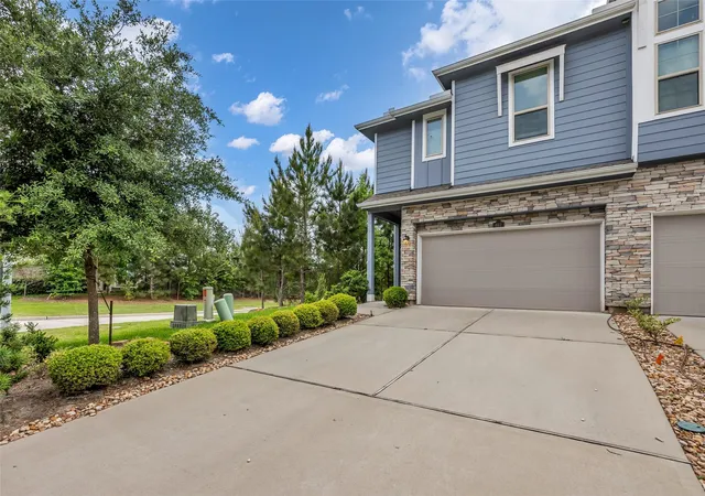 2nd image of 662 Aspen Falls Ct, Conroe, TX 77304 | MLS# 11555623