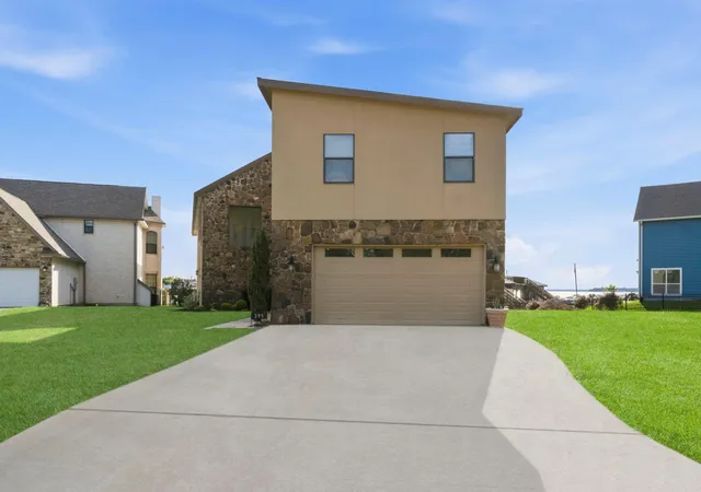 2nd image of 295 Bayview Ln, Livingston, TX 77351 | MLS# 63543459