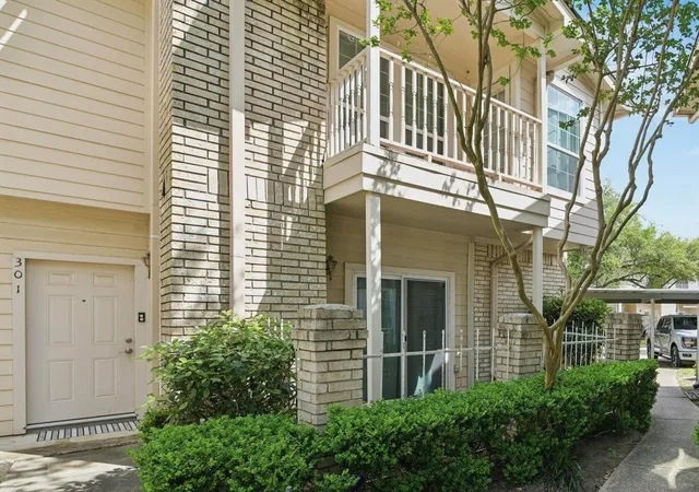 1st image of 7575 Cambridge St #301, Houston, TX 77054 | MLS# 71488278