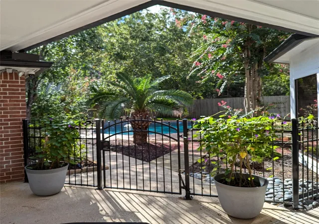 Photo 3 of Single family home for sale at 22 Cokeberry St, Spring, TX 77380 | MLS# 54767789 | Listing updated on 2026-09-14