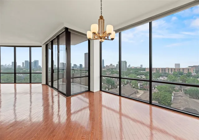 Condo for sale at 1111 Bering Dr #1001, Houston, TX 77057 | MLS# 45131205 | Listing updated on 2026-07-01