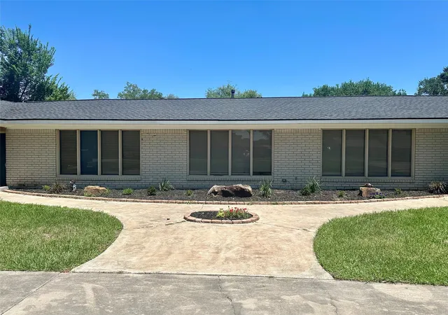 1st image of 601 W 6th Street Aly W, Bay City, TX 77414 | MLS# 3750308