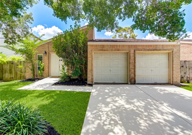 1st image of 3155 Hazel Park Dr, Houston, TX 77082 | MLS# 68420067