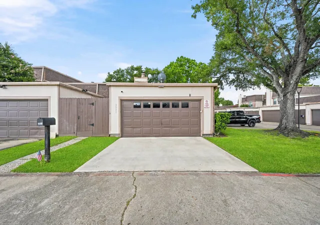 3rd image of 2931 Camelot Ln, Missouri City, TX 77459 | MLS# 4838628