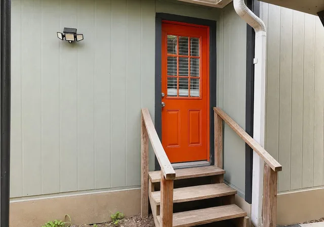 Photo 4 of Sale Pending at 513 Ave I, Conroe, TX 77301 | MLS# 69710151 | Listing updated on 2026-09-13