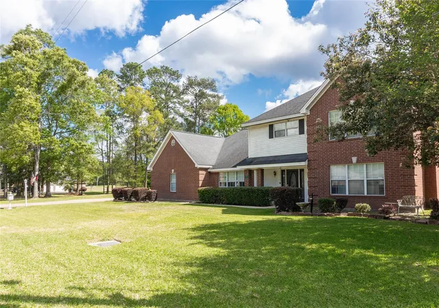 Homes for sale in Village Mills, TX | 108 White Oak, Village Mills, TX 77663 | MLS# 54267444