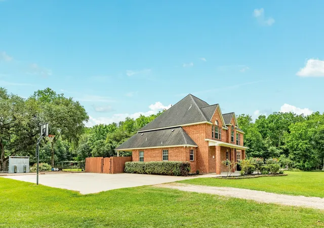 3rd image of 19819 County Road 684A, Sweeny, TX 77480 | MLS# 16220682