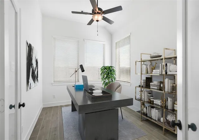 Photo 3 of Sale Pending at 2904 Lago Costa Dr, Texas City, TX 77568 | MLS# 12646797 | Listing updated on 2026-09-08