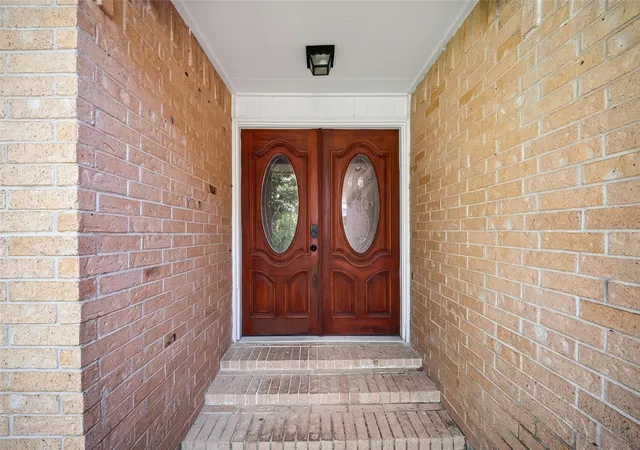 Photo 4 of Single family home for sale at 1446 Castle Glen Dr, Houston, TX 77015 | MLS# 5416154 | Listing updated on 2026-07-28