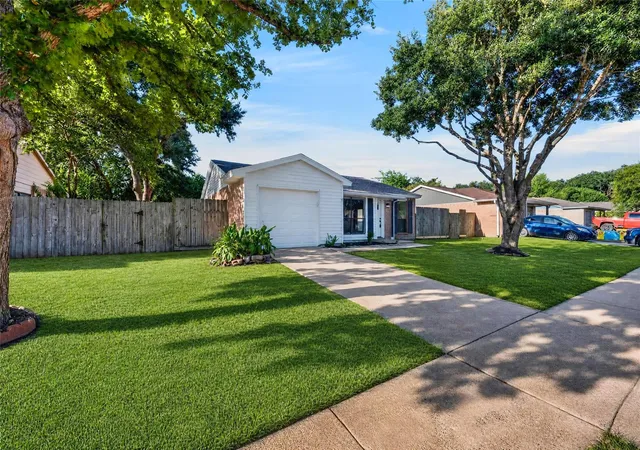 5th image of 24114 Four Sixes Ln, Hockley, TX 77447 | MLS# 91608546
