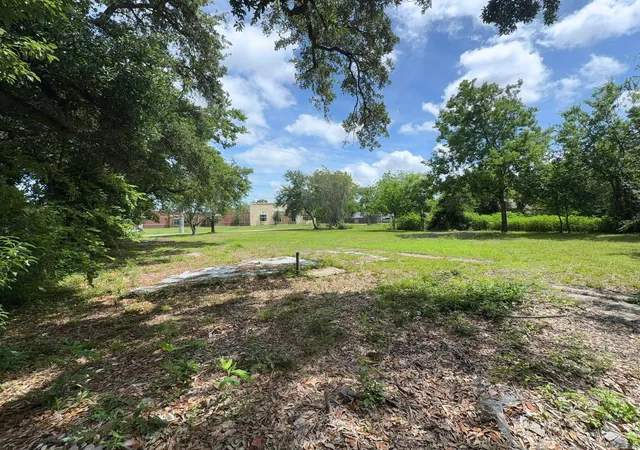 Homes for sale in La Marque, TX | 1819 Neuman St, La Marque, TX 77568 | MLS# 18171574