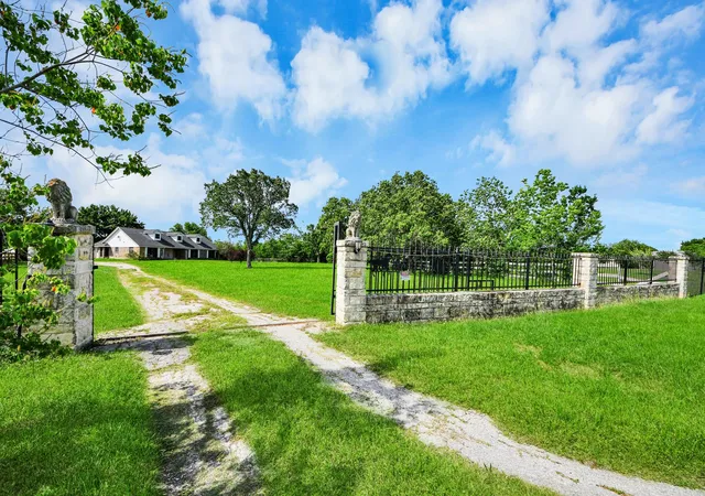 1st image of 12746 Roy Rd, Pearland, TX 77581 | MLS# 61684548